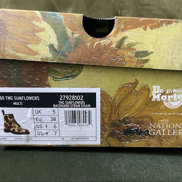 Rare Limited Edition Van Gogh Sunflower Dr. Martens - Picture 8 of 9